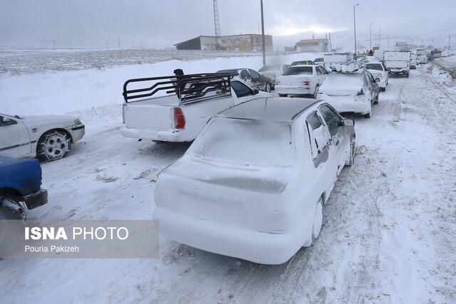 هشدارهای مهم پلیس راهنمایی و رانندگی / الزامات رانندگی در شرایط برف و سرما