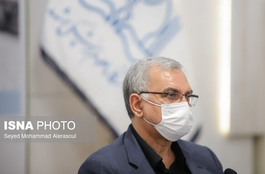وزیر بهداشت: دشمن موارد خلاف واقع در مورد شرایط زنان در ایران مطرح می‌کند