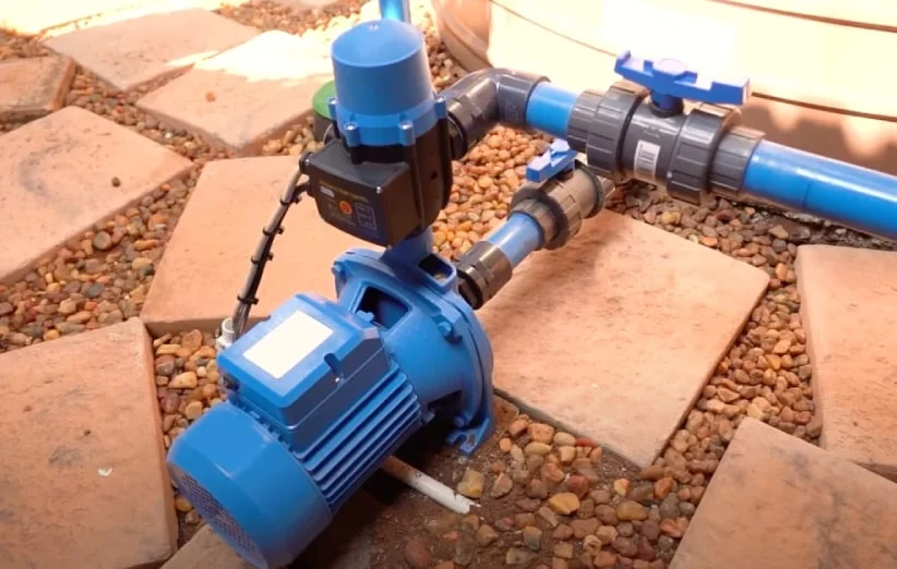 The water pump sounds but does not turn